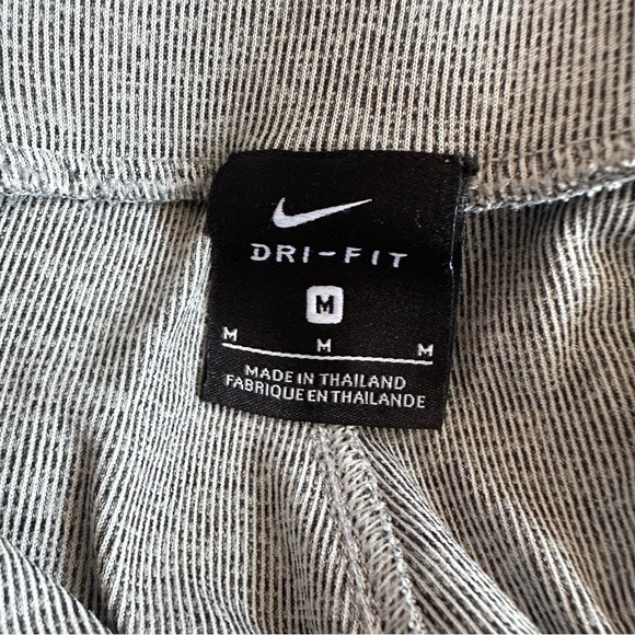 Nike dri-fit shorts - Picture 3 of 3